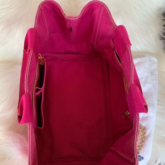 Prada Canapa - Picture 8 of 12